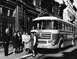 Riječki bibliobus krenuo 1969.