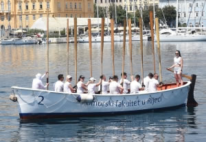 Regata u mornarskom veslanju